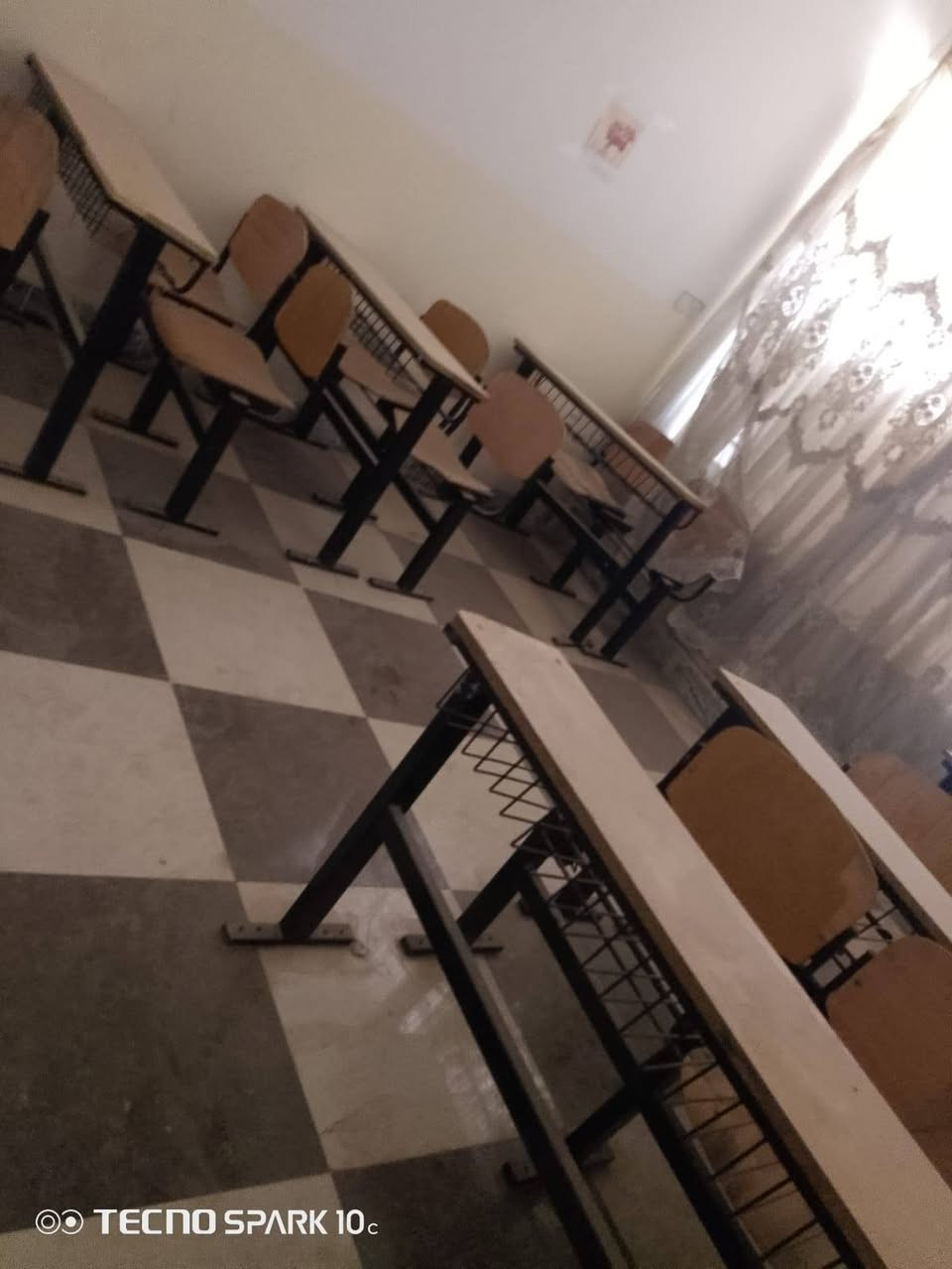 السلام عليكم
اثاث للبيع ميز مكتبي عدد 1
كرسي كبير عدد 1
سبوره كبيره عدد  4
كراسي رحلات عدد  15 

المكان الحصوه حي الحسين شارع الحولي 

السعر خاص


**إذا كنت صاحب هذا الإعلان وتريد حذفه لأي سبب، رجاءا أرسل رسالة إلى الدعم الفني**