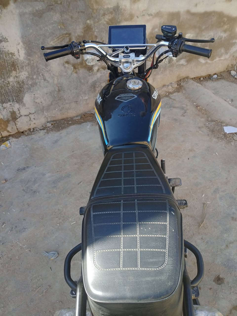 دراجه سيفان موديل 25للبيع محرك  كهربائيات كلها شغاله اشاير كلها شغاله دشبول شغال السعرر 750وبيها مجال قليل المكان طريق دلي عباس
***********
