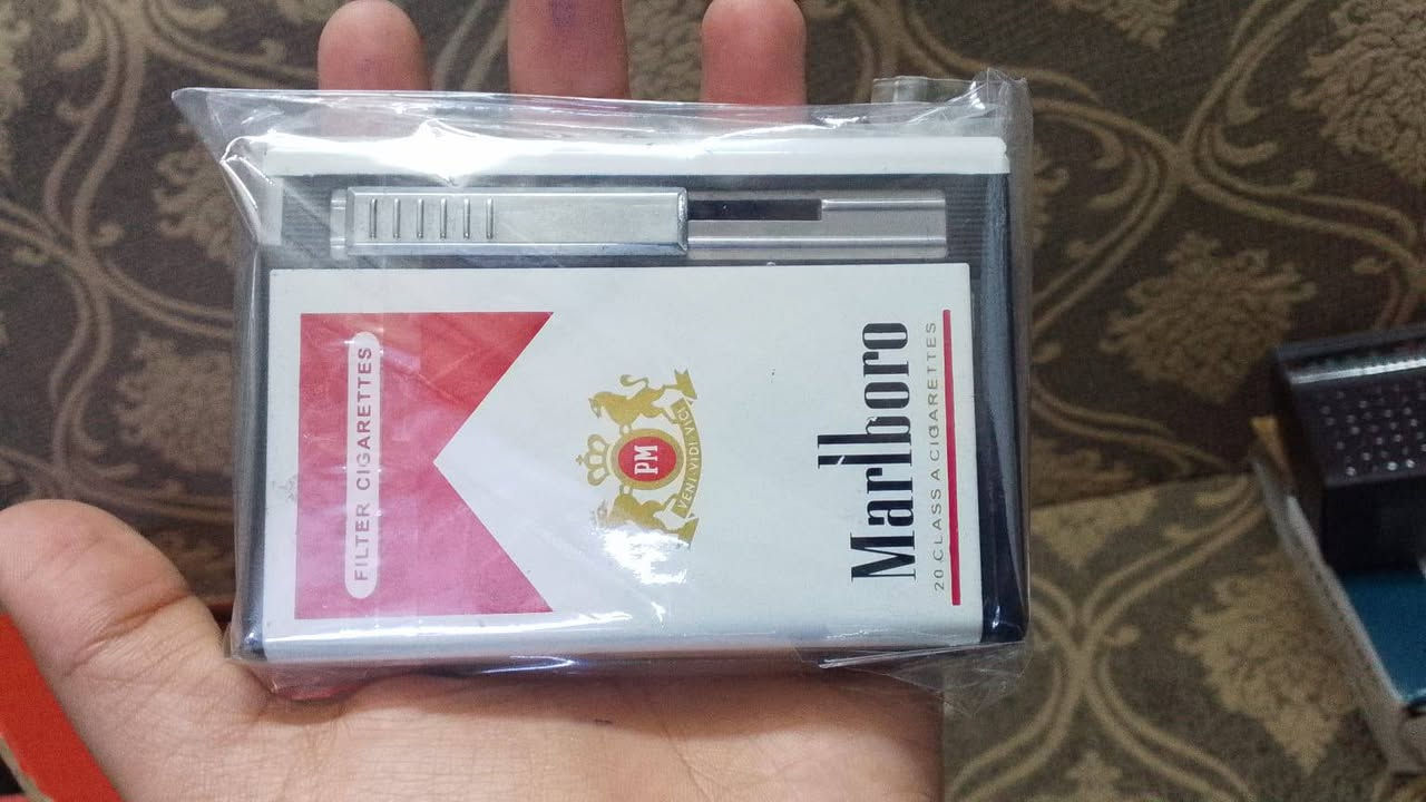 السلام عليكم غراض قديمات للبيع يوجد توصيل ***********
