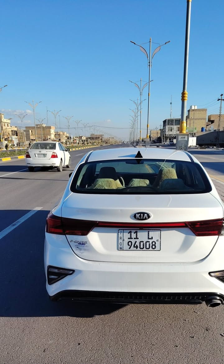 كيا فورتي موديل 19محرك 2000 دوش 
مكاني كربلاء 
تبريد ثلج 

تحكم ستيرن جهتين 

مانع انزلاق 

تحديد مسار 

ثلاث انظمة قياده عادي وسبورت وسمارت 

وباقي المواصفات معروفه 

الضرر مال امريكا الجاملغ الامامي جهه السايق والبنيد وباب السايق بي شخط وصبغته
السعر 126 
***********
