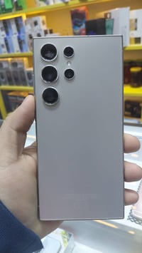 S24 الترا ٢٥٦ ضمان ريان نضافة ١٠٠%  07832588591