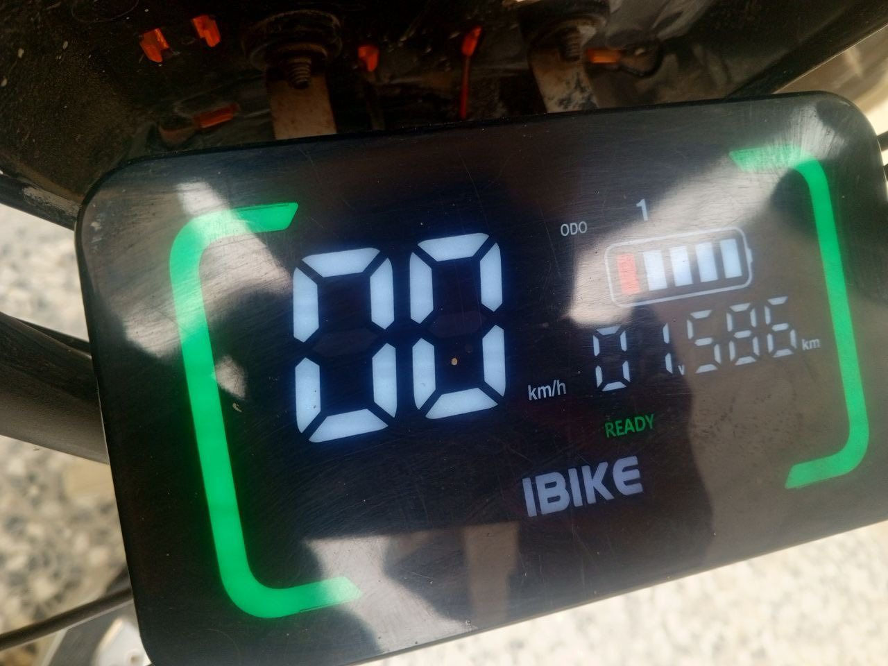 بايسكل شحن للبيع حجم 20 اكبر حجم جديد اربع بطاريات سعرها 250 الف مكاني حله بكرلي رقم ***********
