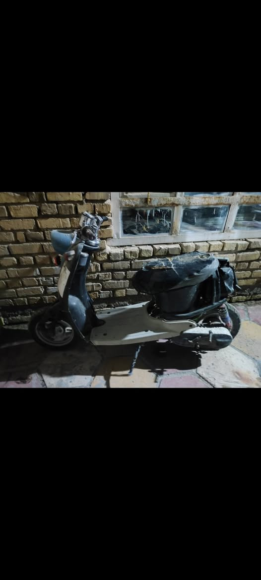 سلام عليكم دراجه مصريه للبيع العنوان ناصرية سوك شيوخ مستعجل عليه ***********
