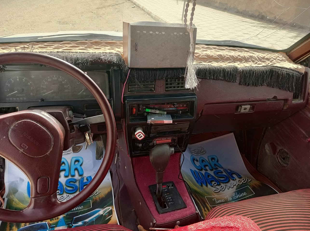 السلام عليكم اخوان بيكم نيسان موديل 92 سيارة جاهزة بيه مكينة ونجي 4سلندر توني شادهة  شلعة تخبل سعرة السيارة 35 مكان ناصرية #الهاتف ***********
