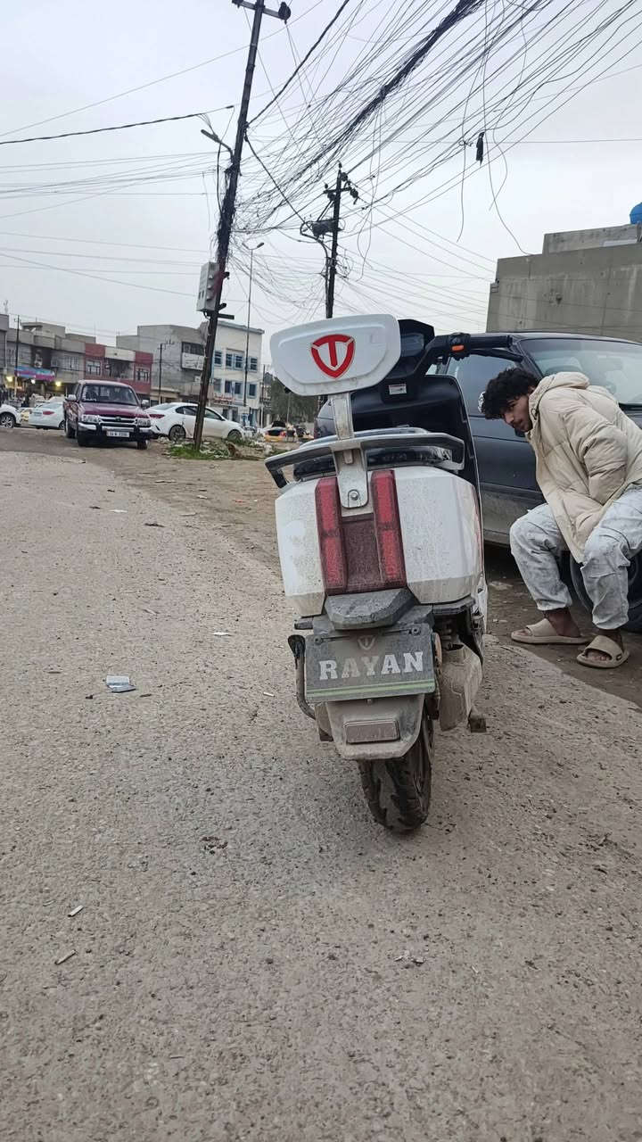 ماطور شحن ال ريان
فقط فطر يم الازكه 
البطاريات والعقل شرط
المكان موصل الايسر حي الانتصار
*********** واتساب متوفر 
الاسعر ٩٠٠ وبي مجال
