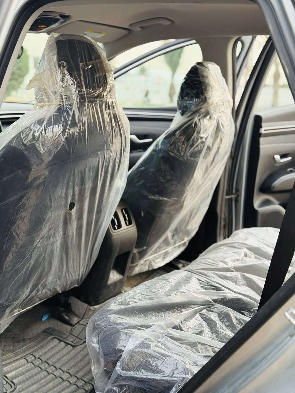 السلام عليكم
توسان امريكي للبيع
موديل 2023 
لون سلفر متغير🔥🔥
رقم بغداد💥💥

مواصفات سياره❄️❄️

بصمه تشغيل
تشغيل عن بعد
صندوك كهرباء
كشن كهرباء
تدفئة كشنات
مري جانبيه رادار
هوك خلفي كهرباء
شاشة كبيره وشاشه تبريد منفصله تدعم نظام الكار بلي
دشبول متعدد الوان
3 انظمة قيادة سبورت ونورمل وسمارت
اناره داخليه متعدده 7 الوان
اوتو هولد
رادار امامي
رادار خلفي
رادار جانبي
سياقه اليه
تحديد مسار
شحن لاسلكي
نقاط عمياء
هند بريك دكمه
منافذ شحن
اوتو ستوب
صندوك ذكي يفتح عند الاقتراب
وبعد بيه هواي مواصفات

سياره حادثه فقط البنيد صبغ شرط بدون شاصي بدون لغد مسويله فحص يم المندلاوي سياره مسويله تغليف الكاعيه وارضيات تخم جديد ومبدل دهن جديد جاهزه بدون اي نقص رقم بغداد تحويل مباشر

‭0773 489 8688‬
وتساب ‭0787 652 9128‬
