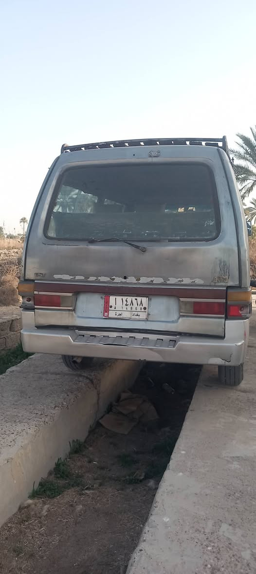 السلام عليكم كيه بستا٩٤بسمي كير محرك وشواصي خير من الله السياره ماناقصهاشي مكاني بغداد اليوسفية السعر ٣٣وبيها مجال اني مكلف بل نشر هذا رقم صاحبها ***********.     *********** بي واتساب خط الثير
