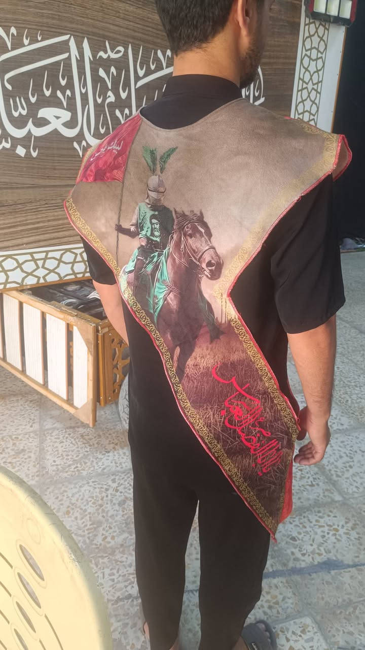 وشاح للبيع طباعه عدد 300
خامه و طباعه درجه اوله 
حط السعر اليعجب بدون بخص حق 
اعتبره هديه و ليسه بيع
للاستفسار الاتصال ***********
***********
