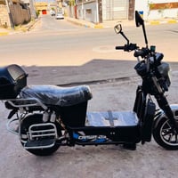 دراجه للبيع سعر 525 باتري يقره 10  السعر 525 وبيها مجال  ‏‪0783 257 06...
