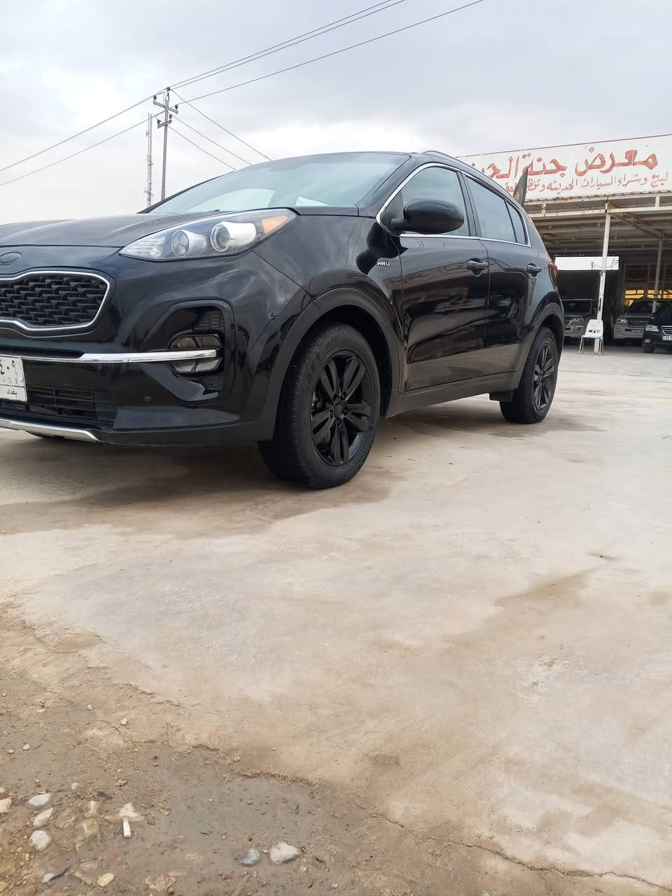 سلام عليكم للبيع سبورتج موديل موديل 2019 رقم بغداد تحويل ثاني يوم السياره وراد امريكي بيه خمس قطع بدون دواخل بدون ارباك مكينه جديده تبريد تدفئه السياره جاهزه من كلشي كشن حراره مكان السياره واسط العزيزيه معروضه ب 145وبيه مجال  الخاص مغلغ رقم صاحب السياره  ***********
