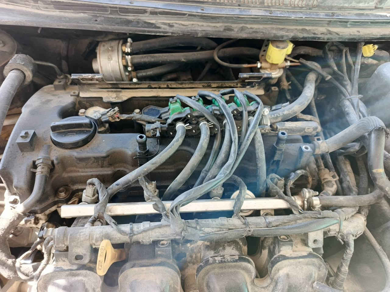 سلام عليكم عدي منظومه غاز جديد صارله ٧ ايام مشدوه عل فورتي محرك ٢٠٠٠ سعره ٤٥٠ لاتصال ***********
