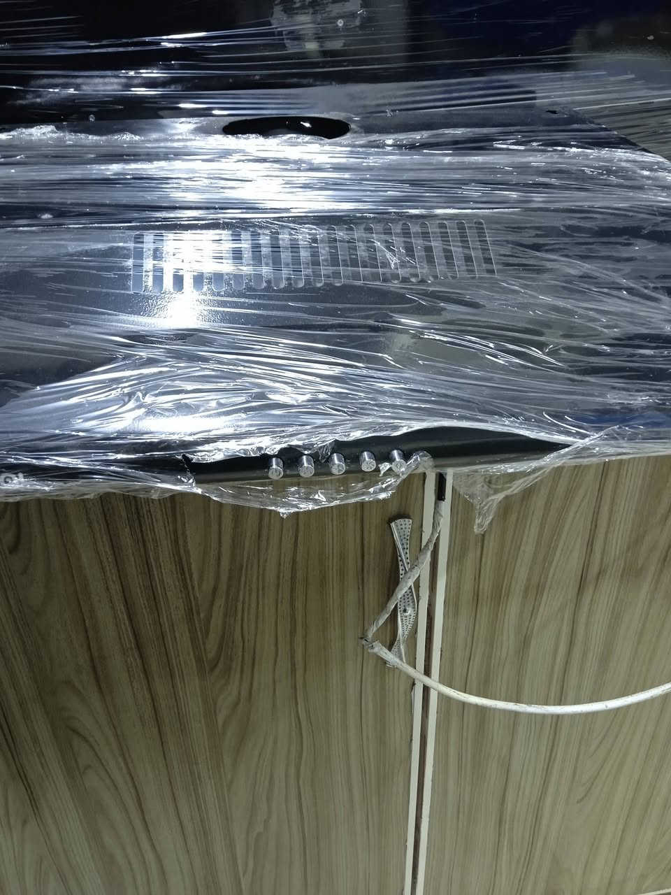 ساحبة طباخ ٤ مشاعل نظيف جدا هفلان قرب جامع سيد طيب ***********
