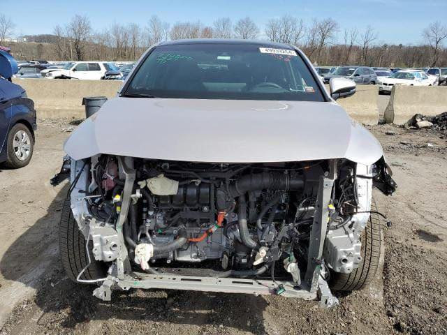 السيارة هايبرد  فول مواصفات. موديل 2023 موبايل***********
