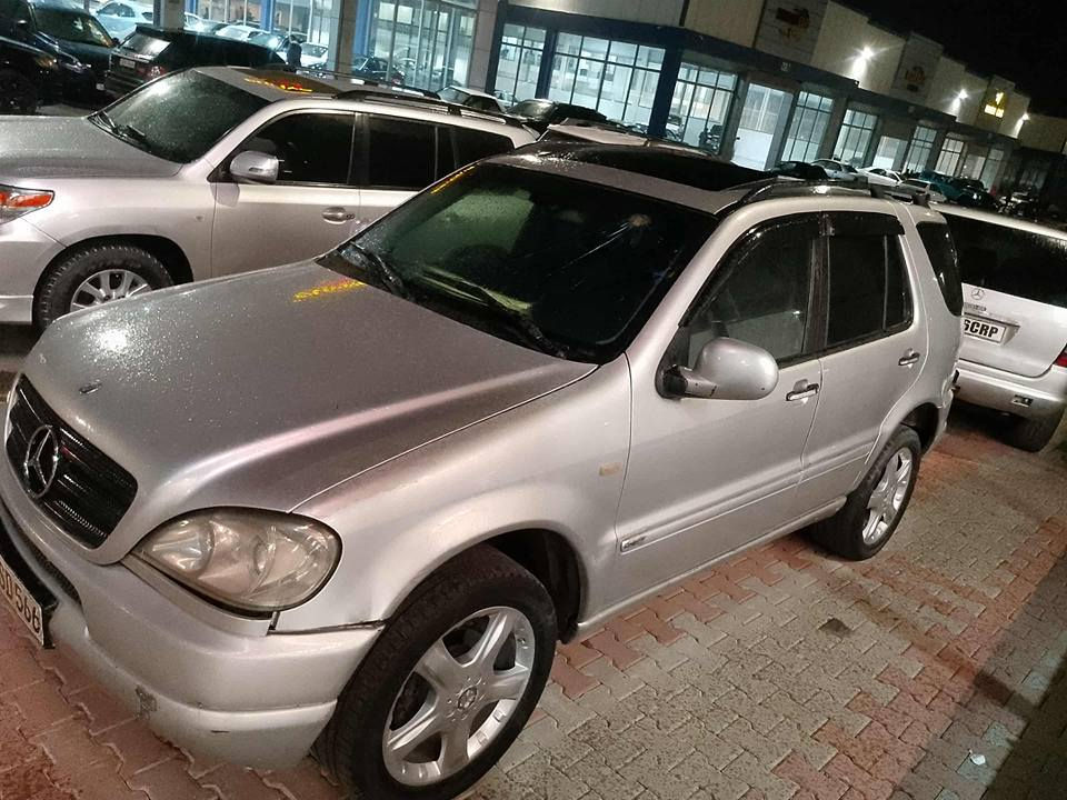 مارسيدس ML مؤديل ٢٠٠٣مةكينة٣٢٠ ڤي مةرغوب قةپات مواسةفات سلايت كوشين كارةبا هيتةر جلد شاشة ئايپاد ABS لايت ليدو عةدةسة تةبريد سارد گةرم بةشةرت ئالو گؤريش دةكةم لةسةر دل گرتن نرخي ٥٢وةرةقة *********** أربيل, العراق
