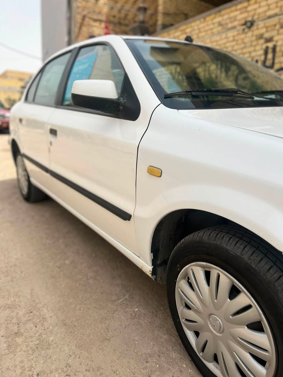 سمند موديل ٢٠١١
تبريد جاهز تخم تاير جديد ادامه عامه للسياره جديده ما ناقصهه شي. سياره عظمتهه حلوه مكانهه الناصريه مركز 
*********** بيه واتساب
