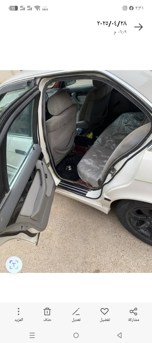 سلام عليكم بيم دبليو موديل 1993حجم 525مكينه مسكر تك فانوس كير عادي تحويل مباشر باسمي سنويه 28 رقم شبه مميز اربع ارقام 
مكينه كير مكفولات 
كهربايات كلهة شغاله 
تخم تاير جديد 
كشر موضح بل صور 
تبريد نقص كنبريسر 
صدر خلفي امامي جدد 
ترايك 220 العنوان واسط العزيزية السعر 40وبيهة مجال ***********
