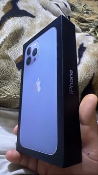 آيفون ١٣ برو ماكس • بطارية ٩٣ • شاشة وكالة