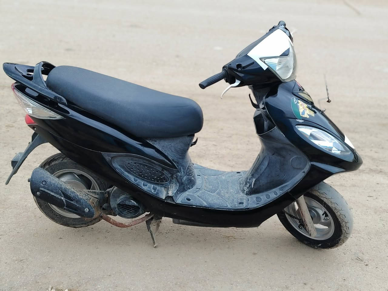 سلام عليكم 
دراجه كامكو مديل 13 كفاله عامه وين ماتريد فحص
دراجه برغي مابيهه نقص شغل وتطلع
السعر 650 بيه مجال مستعجل عليه 
قضاء الفجر ***********
