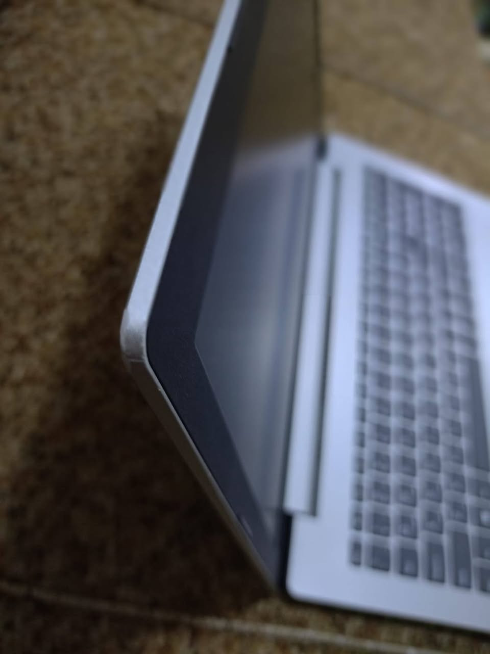 السلام عليكم  لابتوب البيع Lonovo 
***********

Intel(R) Core(TM) i3
7th Gen
2.30 GHz
RAM 4GB
HDD 128 MB
Windows 10 pro
