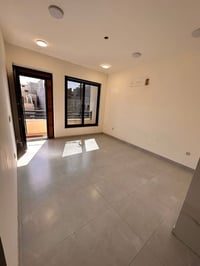 شقه للايجار في منطقة حي العربي التفاصيل :  - ط اول   ( غرفتين نوم - صا...