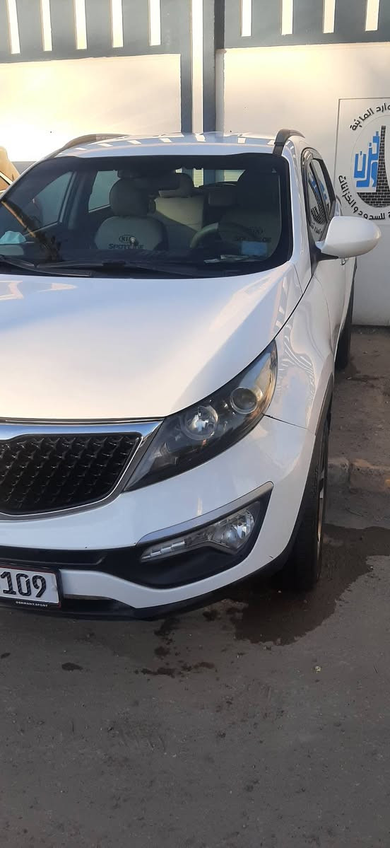 سبورتج 2013 خليجي جديده مال بيت بسمي تحكمات ستيرن بيها صبغ بين شبر الباب والجاملغ اني صبغته مكينه وكير ممفتوح صدر جديد *********** بيها مجال السعر 13800
بغداد لكريعات بغداد, العراق
