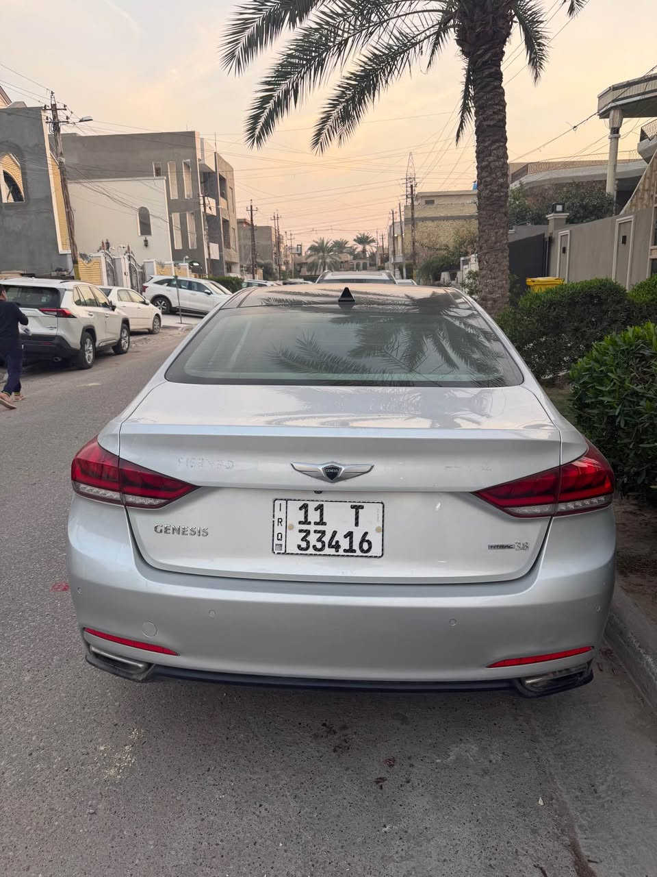 السلام عليكم جينيس رويل ٢٠١٥ فول موصفات وارد امريكي ضرر كلش خفيف وهنا نطخت هم طخه بسيطه
 2015 رويال
محرك 3800 6 سلندر
بانوراما
شعار جنسيز ترحيب
ماشيه99500 ميل
4 ويل
السعر ٢١ مليون دينار عراقي 
الاعظميه 
حي العدل 
***********
*********** بغداد, العراق
