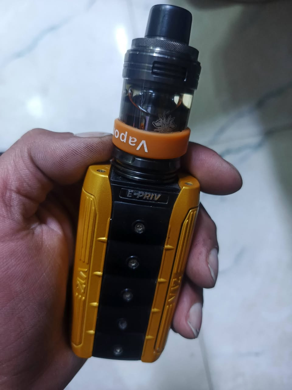 فه يب مستعمل للبيع سعره 50 مكان كركوك رقمي ***********
