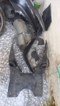 ساعة تشتغل وساعة ما تشتغل ما اعرف شنو مشكلتها ابيعها على هذا الوضع واض...