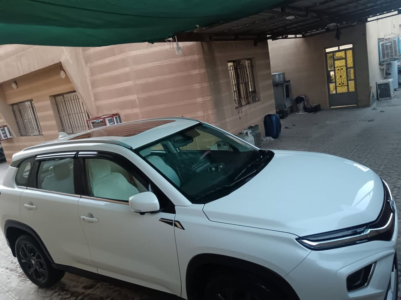 للبيع فقط  تويوتا اوربان كروز موديل 2025 شركة ساز  مرقمة بغداد وبأسمنا السيارة بعدها بالضمان مكفولة من كل شي ماشية 1500 بعدها زيرو فووووووووول مواصفات اعلى فئة 1/1 مواصفات كثيرة جداً السعر 170 وبيها مجال قليل للتواصل 
***********
