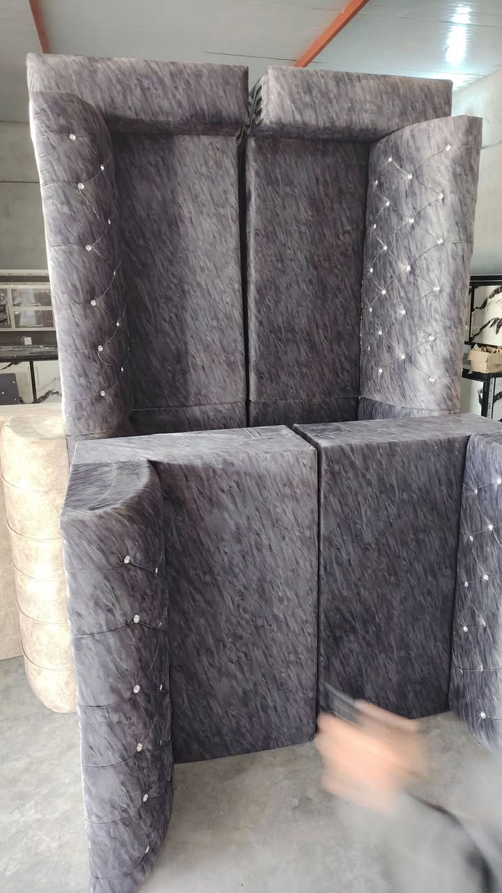 ع
لى بركة الله وصور حاويه ديوانات جديد معرض سنتر الطارميه  شغل اربيل الموديل الشستر والفيونكه والبقج والساده 
+وصول حاويه ديوان موديل الفراشه الموديل الجديد 
بيع مباشر جمله مفرد 
العنوان مدخل المشاهده مقابل معمل الطحين

***********واتساب

***********  ايوب الافي
