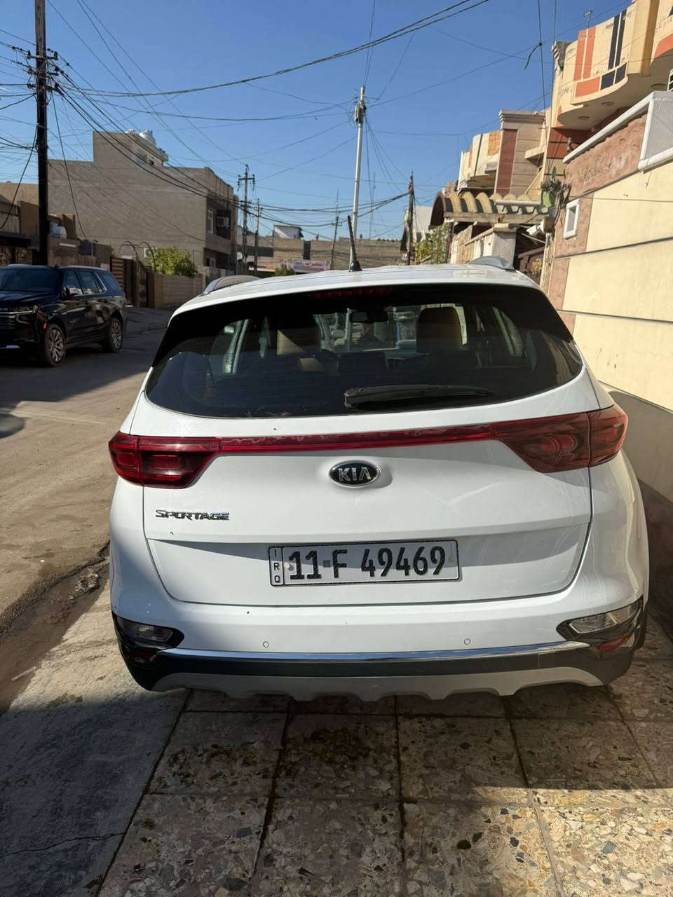 السلام عليكم سبورتج شركة مكفولة ماعده شخوط وبارد قليل
المديل 19 
بصمه
 كشن كهرباء
ماشيه ١٠٠
بسمي تحويل مباشر
السعر 20000 $
المشتل قرب مطعم الف عافية
*********** للتواصل
