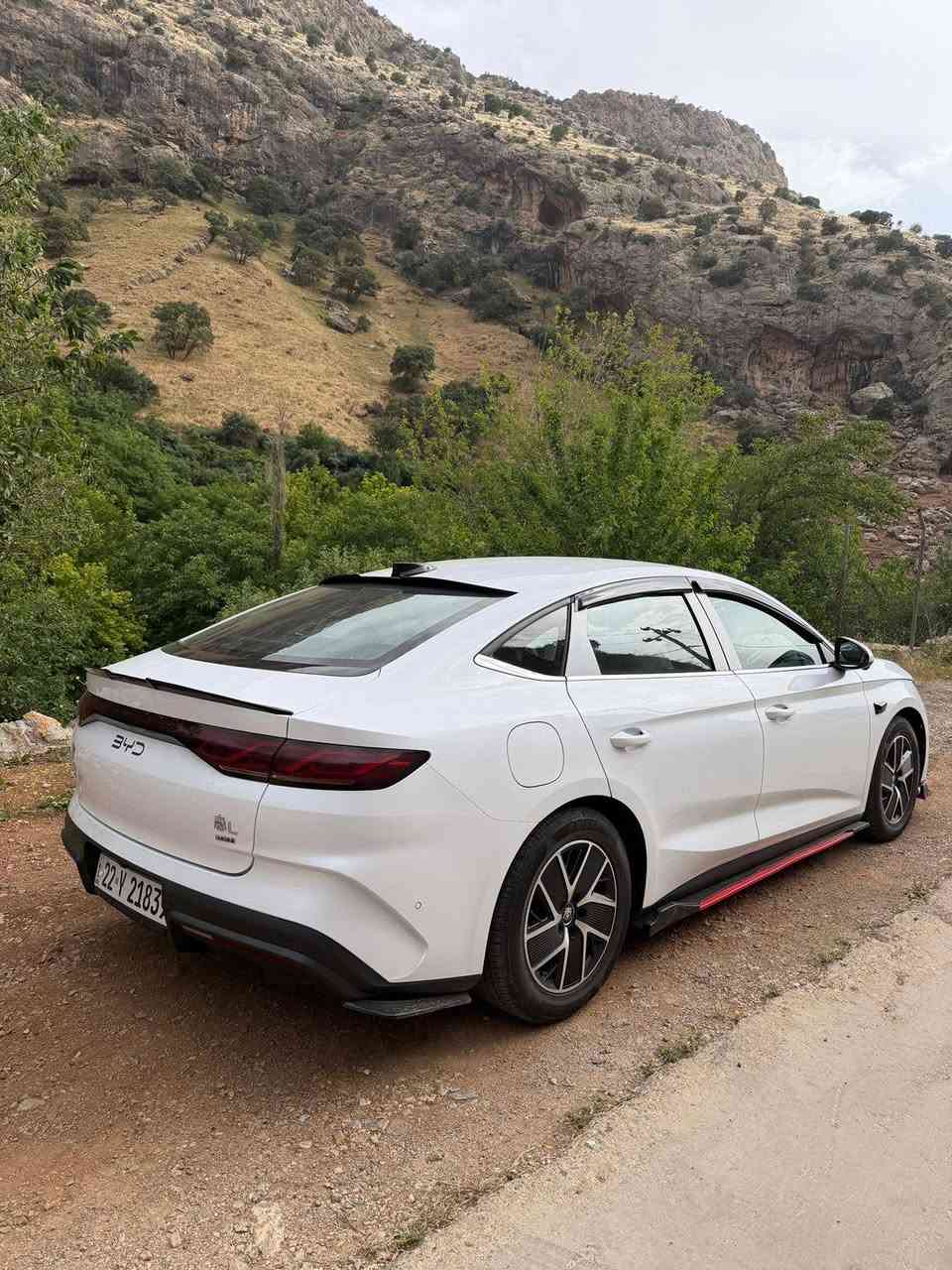 Byd quin L 2025
فول مواصفات داخل ابيض عده بانوراما رقم اربيل 
13 كاميرات 
مكفولة 
ماشية 8000 
ويل كب 
اضافات إنارة داخلية 
وبيها اضافات بعد هواي 
واضافات خارجية 
السعر /٢٦ مليون وبيها مجال 
العنوان/ النجف الاشرف 
للتواصل  ‏‪***********‬‏
