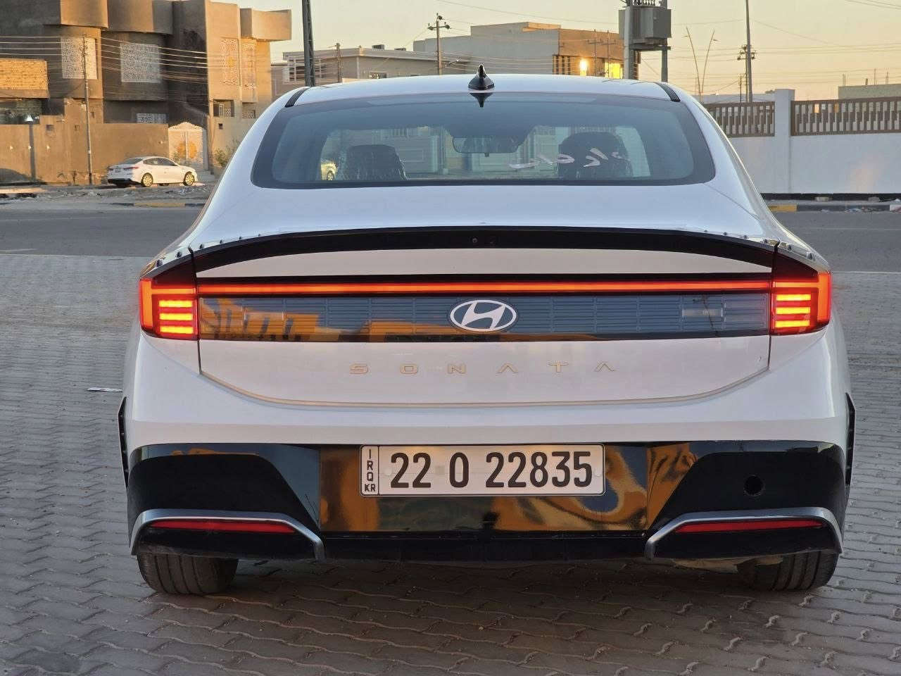 🌷 تحـــــــــــــيه طـيبـــــــــــه 🌷
___________________________
⚜️ نــوع-المركبة : هيونداي سوناتا
⚜️ المــــوديــل : 2024
⚜️ الفئــــــــــة : SEL
⚜️حجم المحرك : 2500 المرغوب
💲 السعــــــــر : 213 بيها مجال

رقم اربيل دخول جديد تريد تحويل او وكاله 
▪️—————————————▪️
🚧الــضــرر : كما موضح بالصور 

تبديل وصبغ جاملغ ايمن وبنيد 
بدون دواخل بغود شواصي كير محرك مكفولات 

☎️للاستفسار : ***********
📍العنوان : البصرة
