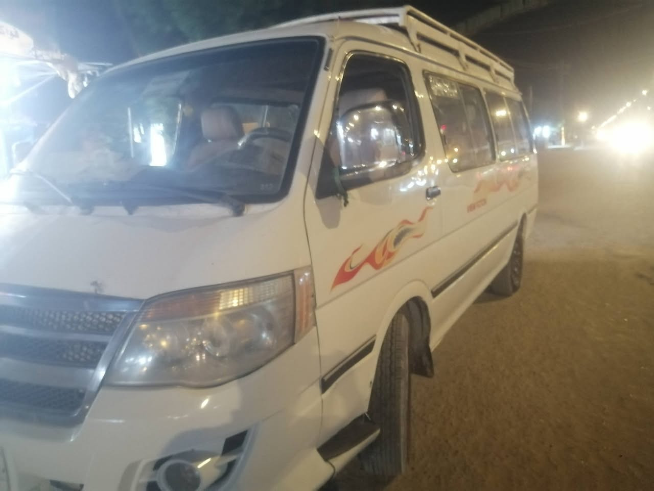 البيع فاتون ٢٠١٤ سنويه جديده كير مكينه حداديه تخم تاير مكفولت السعر ٦٤ وبيه مجال رقم الهاتف ***********
