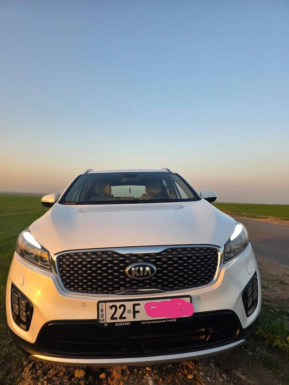 سورنتو2018 خليجي لون ابيض صدفي 

رقم اربيل الجديد بسمي تحويل ثاني يوم

هزه وسنويه جديدة ٢٠٣٠

 مكفولة كفاله عامه من كلشي 

عدا صبغ اقل الشبر ع طول الباب الخلفي الي عكس السايق 

ماشيه 95 الف حقيقي
سياره صدر ومحرك وكير شرط كفاله 

على وضع شركه   

بصمه تشغيل وابواب  

صندوق كهرباء

شاشه اصلية 

محرك 2400 مكفول 

  7 راكب 

حساس امامي خلفي    اشاره ترحيب 

كشن كهربائي 

كامره خلفي

حساس امامي وخلفي

تبريد 3 قطع

كروس تثبيت سرعه 

مري شفط    

اشاير ترحيب فتح (المري عند الاقتراب) 

برادات بلاديه 

فول تحكم استرن 

اربع انظمه قياده  

كشافات ضباب 

فول مواصفات 1/1 جاهزه عدا لبنرامه

الف مذب عليها سياره جاهزه 

عنوان موصل 

***********5
واتس اب واتصال 

السعر205 وبي مجال
