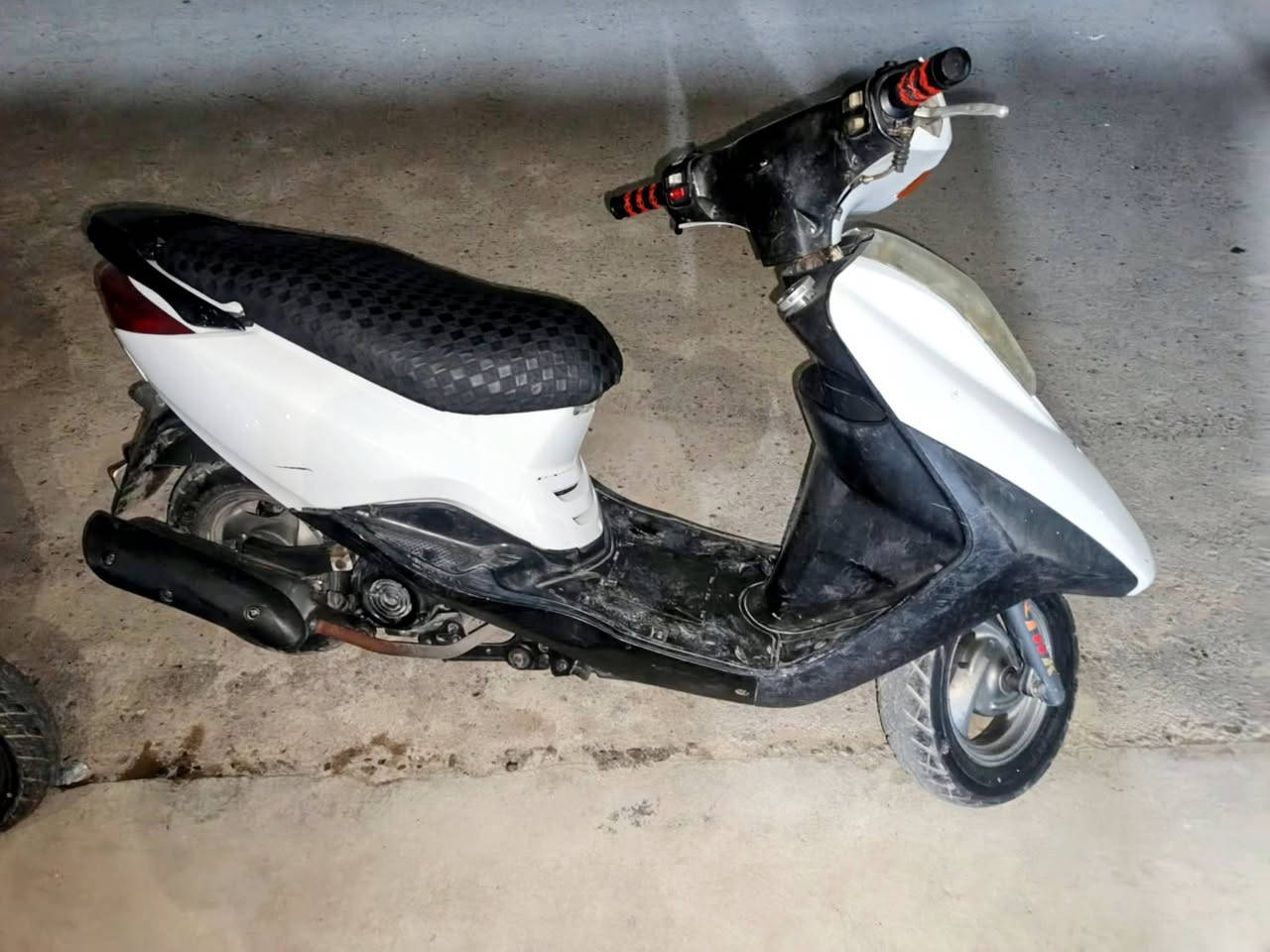 للبيع بريز مكينة مكفولة كلجات نظيفة كهربائيات شغالة لايت عالي ناصي إشارة كلة شغال كفرات تايوان تايرات دبلات باتري سلف هندر شغالة نقصهة فقط ستان تعليك السعر ٤٥٠ هاتف *********** بغداد الحسينية الراشدية
