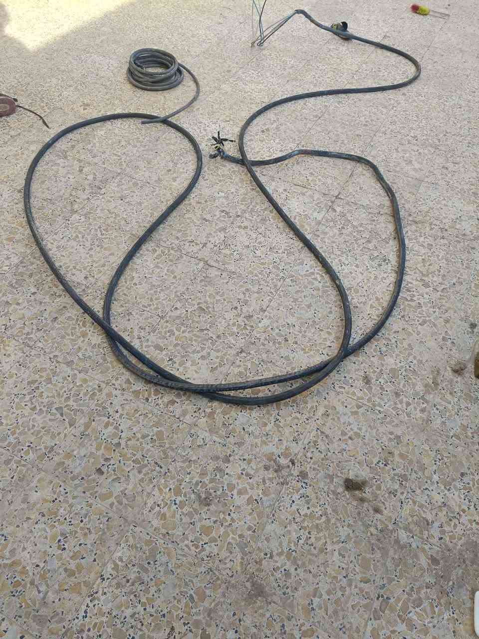 السلام عليكم كيبل 12متر ابو 16 
وكيبل ابو 10 طوله8 ونص للبيع سعر ع خاص رقم *********** Colombo, Sri Lanka
