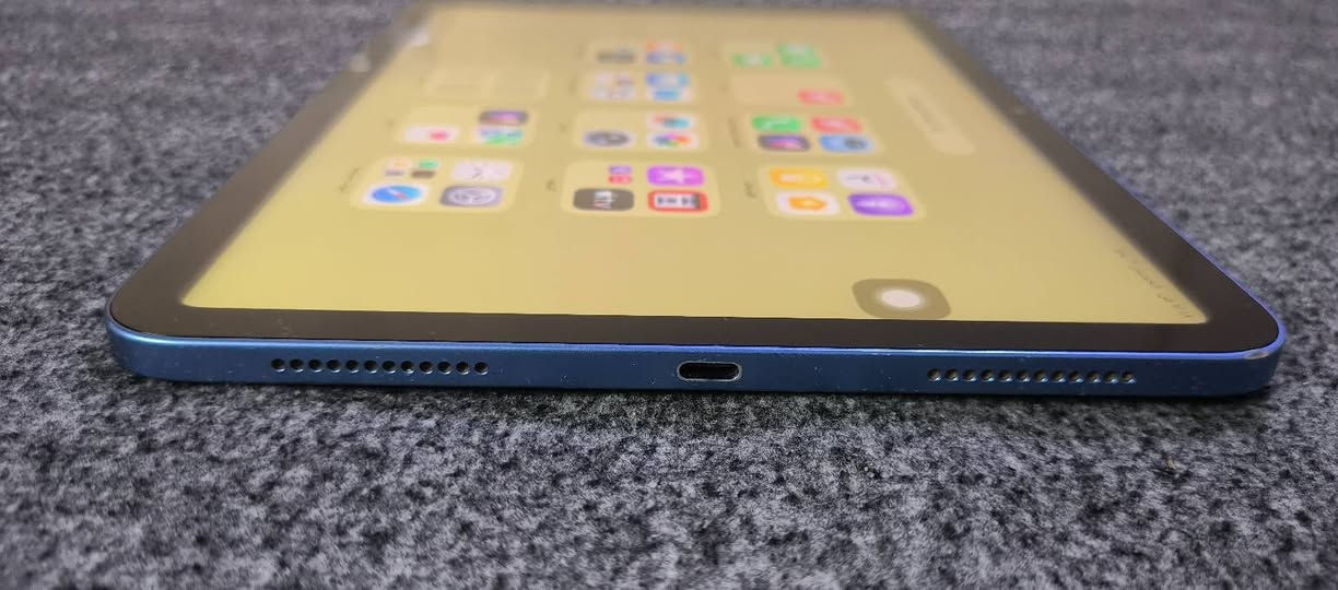 ايباد ابل الجيل العاشر ذاكرة 64 نظافة 90%💙
بطارية 83🔋 شحن ابد مايصرف 
اداء قوي بالالعاب ومستقر بفضل معالج A14 بايونك
مامبدل لابطارية ولا شاشة 💚
فقط بي زر الباور مشكل بس ما ماثر علي طبيعي 
للبيع فقط بسعر مناسب ✅
290 الف فقط
مكاني فلوجة او صقلاوية 
***********
