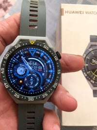 ساعة هواوي Gt3 se اخت الحديده وياها سيورة ٣ هدية ماركة مكاني بغداد ماع...