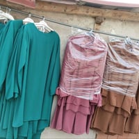 محل نسائيه • ٧٠٪ سيريات • ٣٧٠٠ قطعة