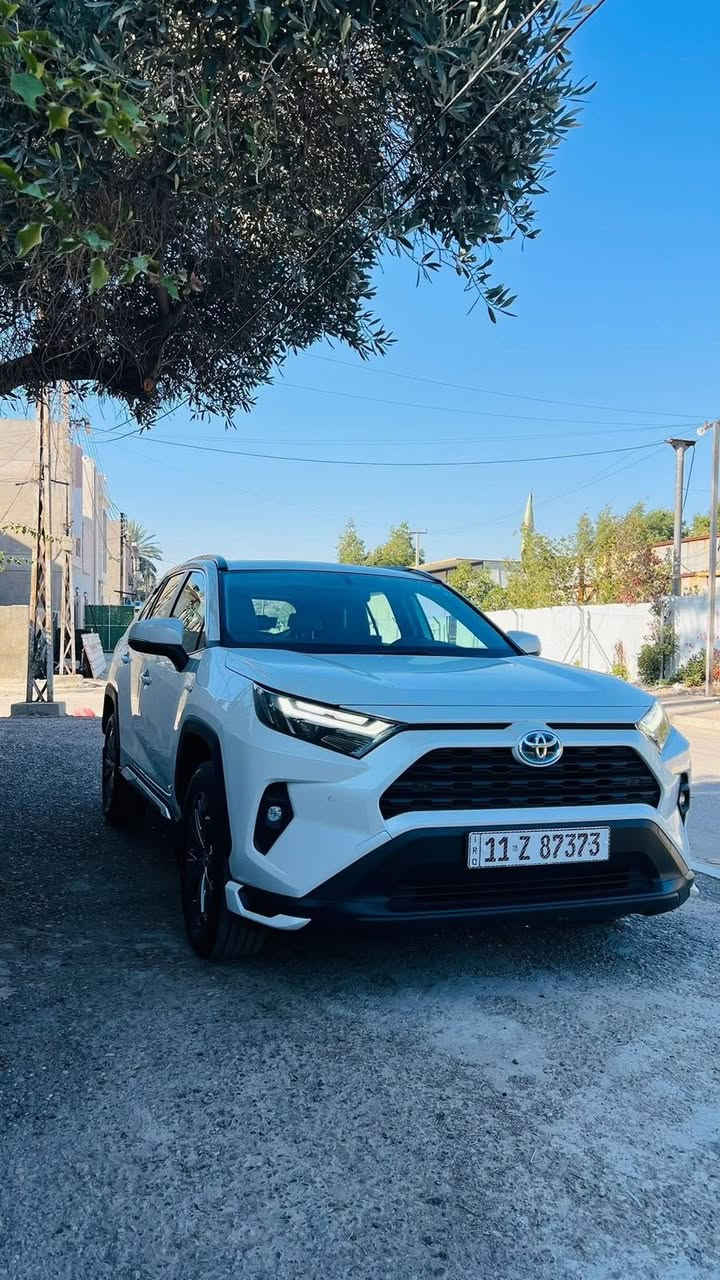 السلام عليكم
تويوتا راف فور 2024 
ضمان شركة ساز 
فول مواصفات 
محرك 2500 هايبرد 
فور ويل 
كشنات جلد 
بصمة تشغيل عن بعد 
شاحن لاسلكي 
حساس امامي خلفي 
مري شفط 
زنون امامي لد خلفي 
وضعيات قيادة كروس سرعة 
شاشة كاميرا 
فتحة 
قطعتين تبريد
 السيارة جديدة ماشية 22 الف
 بدون صبغ بدون بارد 
مغلفة PPF بالكامل 
مكان السيارة بغداد 
السعر 300 وبيهة مجال 

للاستفسارالاتصال 
***********
***********
