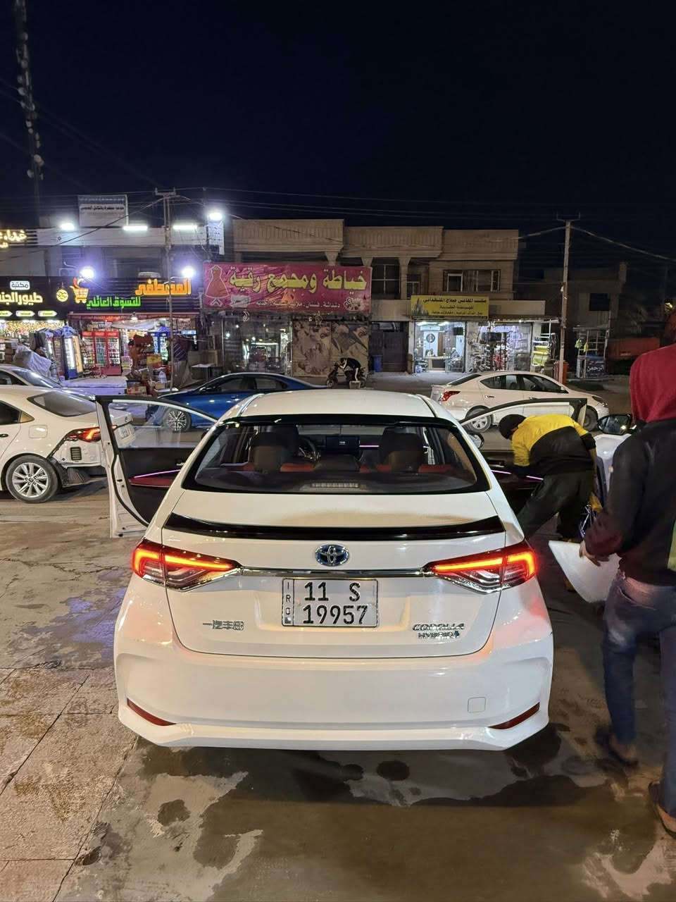 السلام عليكم 
كورلا2023
هايبرد ماشيه40 ألف 
سونار مرفق كلش احمر 
موصفات الكورلا معرفه 
رقمي 
احمد ***********
مفتوح 24ساعه
