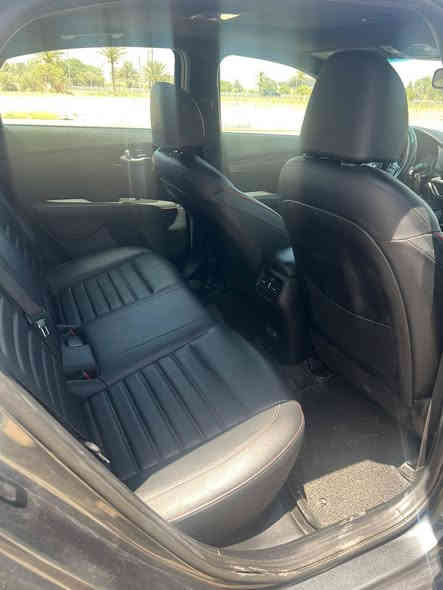 السلام عليكم
كيا فورتي 2022 ليبل واحد

فئة ال GT2

ماشية 44 الف ميل 

1/1

محرك 1600 توربو 

دبل اكزوز رياضي

كير (نمرDTC (7

فتحه 

تدفئة + تبريد بالمقاعد 

كشنات جلد وكهرباء مختمGT

تبريد ديجتال

شاحن واير ليس

تشغيل عن بعد 

شاشة حجم 10.5 انج الجبيره الفول 

خرائط GPS بلاديه 

ليدات خلفي وامامي 

ليد زنون 

رادار امامي وجانبي وخلفي 

حساسات خلفية 

قيادة ذاتيه 

تحديد مسار 

نظام كبح تلقائي عند الرجوع

سماعات Harmn 

دمام امامي وخلفي 

ليدات محيطية بلاديه 

ستيرن حرف D 

شفتات ستيرن 

سياره كل نقص مابيها 

رقم بغداد ب اسمي 

حادثها البنيد نفسه مصبوغ ربعه بدون تبديل وايرباك الدركه فقط طاك ومصلح 

السعر158$ وبيها مجال 

***********

صور الحادث مرفقة بالمنشور
