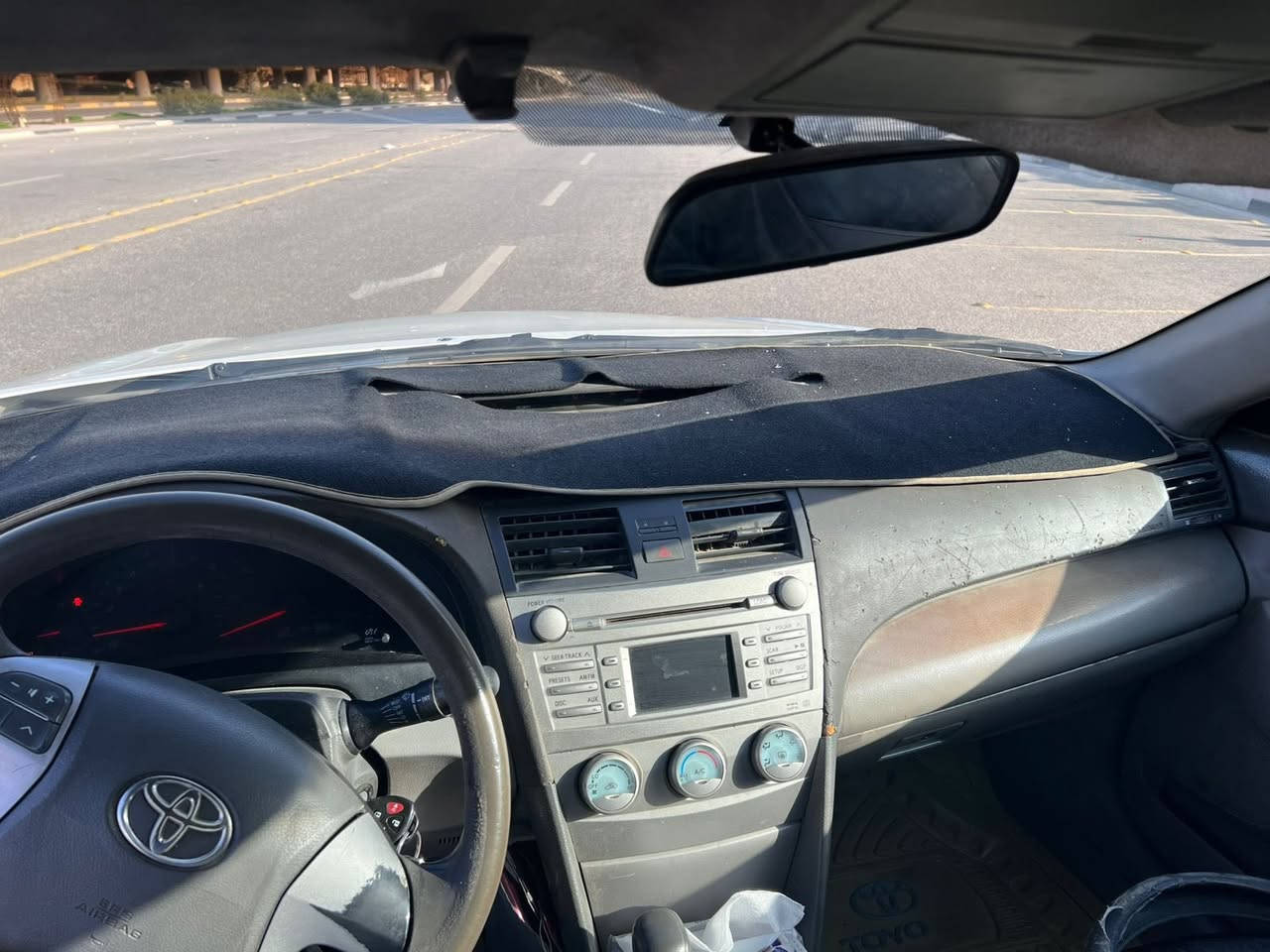 سلام عليكم كامري 2007 رقم بابل مميز باسمي مصبوغه كلها وبيها نواقص من الحداديه وتبريد  سعرها 55 وبيها مجال 
***********
