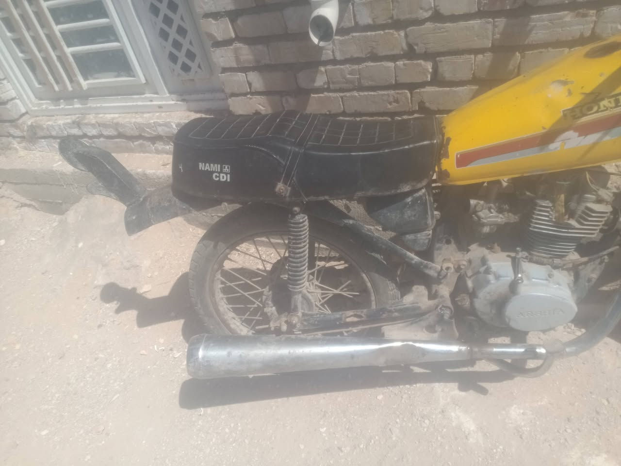 اربعه كير مكينه نضيفه بس هندر مابيه واير بانزين نكطع سعر 75 رقملها *********** مكاني طوريج رجيبه
