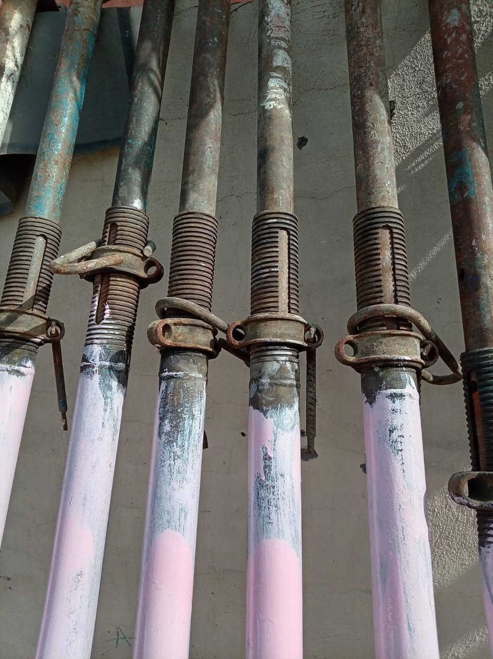 السلام عليكم جكات للبيع نضافه ٩٠ بل ميه مكان بغداد استفسار ***********
