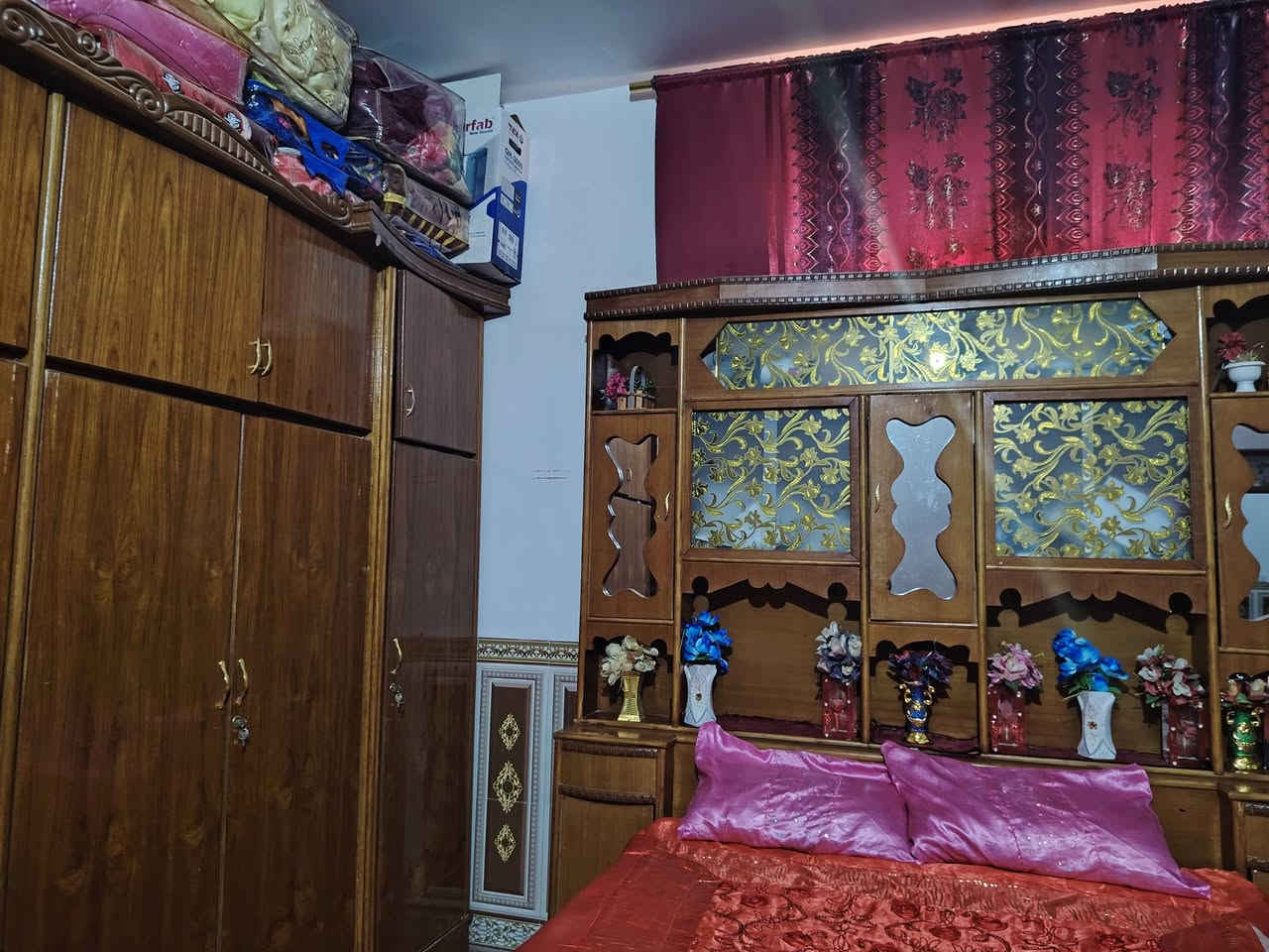 غرفة مكانها جزيرة الخالديه البوبالي  رايدها بمليون وبيها مجال


**إذا كنت صاحب هذا الإعلان وتريد حذفه لأي سبب، رجاءا أرسل رسالة إلى الدعم الفني**