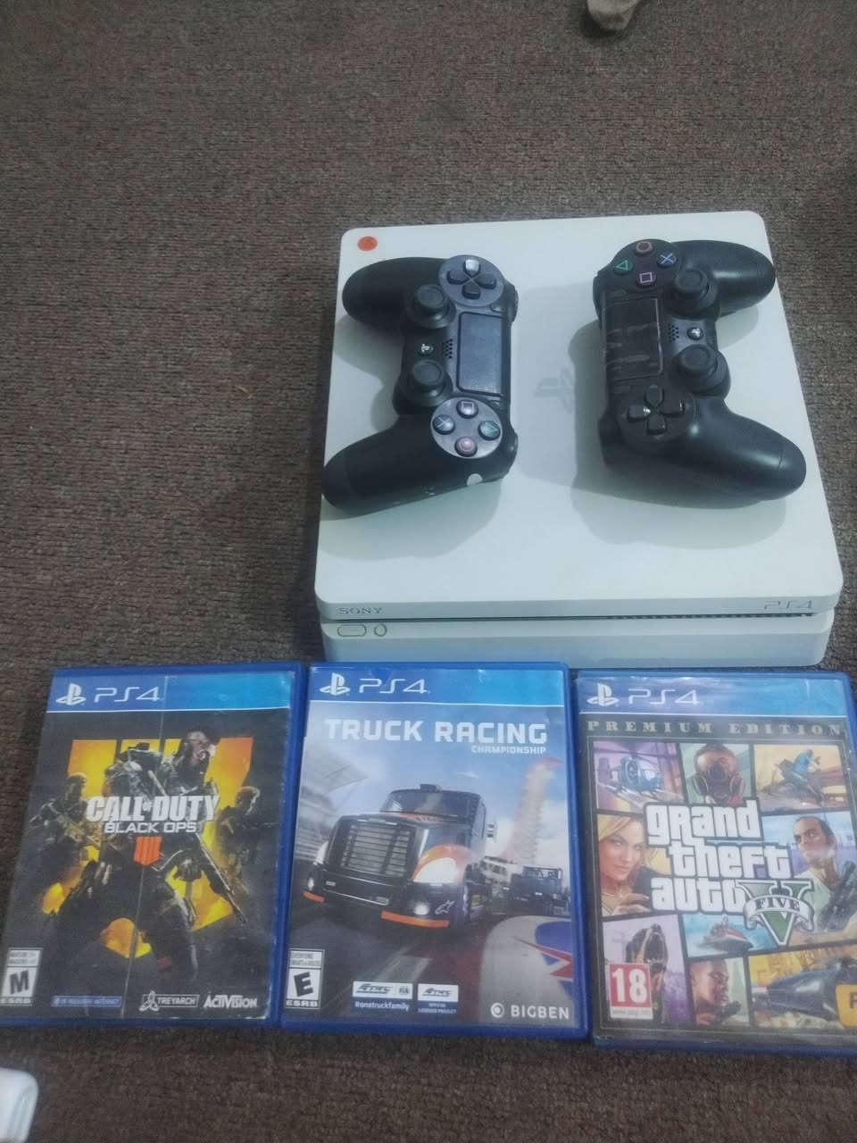 السلام عليكم بلي 4 باندل ابيض سلم كسر كارتون مع يدتين مع مجموعه اقراص درايفر
ب240


**إذا كنت صاحب هذا الإعلان وتريد حذفه لأي سبب، رجاءا أرسل رسالة إلى الدعم الفني**