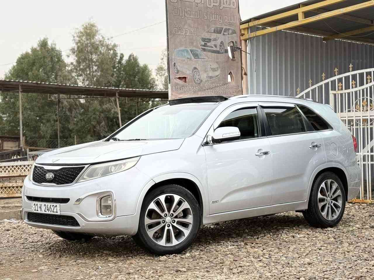 عشاق الفول والمميز  SXL ✅
#بيع او #مراوس حسب القناعة 
كيا سورينتو موديل 2015 رقم بغداد إنكليزي الدولي تحويل مباشر سنويه وهزه جديد سياره فوووووول مواصفات 1/1 فئة SXL معروفه تجي مفوله بنوراما بصمه تشغيل حجل بلون السياره ويل كب كروم 7 راكب 6 سلندر 3 قطع تبريد كشنات جلد وتدفئة بصمة بيبان وتشغيل مري شفط كشنات كهربائ حساسات خلفيه شاشه كبيره كشنات خزن ميموري بردات دفن بلاد يعني بيها مواصفات متخلص وارد أمريكي حادثها جاملغ امامي فقط بدون دواخل سياره نضيفه جداً بمعنى الكلمة خارج وداخل شركة سعرها 169$ بيه مجال بسيط مكاني بابل ناحية الشوملي 
للاستفسار : ***********
