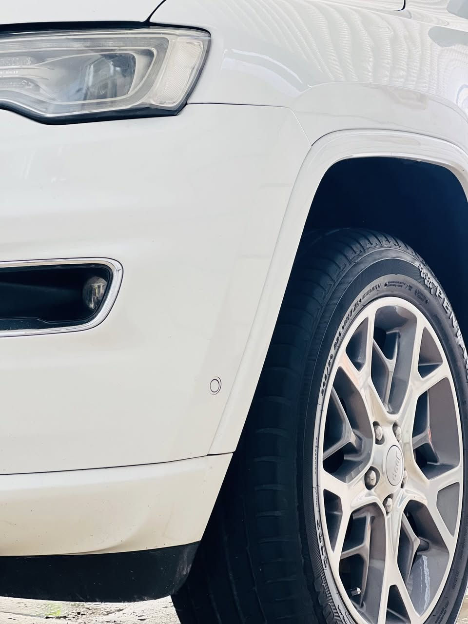 السلام عليكم Jeepكراند شيروكي
فئه اوڤر لاند 
موديل 2021 خليجي مكفوله كفاله عامه 
محرك مكفول 6V
كير مكفول 
سياره ع وضع البلادي مال شركه 
سياره ماشيه 34الف 
اشاير دواره 
سياره كلهه حساسات 
أربع شاشات بلاد 
للاستفسار الاتصال ***********
مكاني العماره
